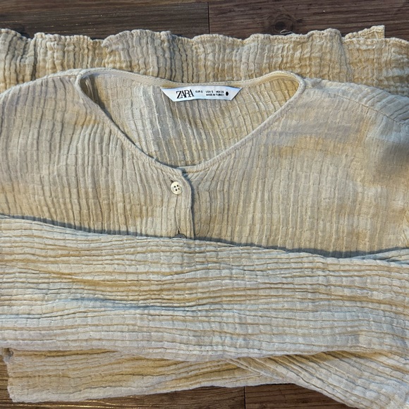 ZARA Women’s Long Sleeve Shirt, light and comfortable - Picture 2 of 5